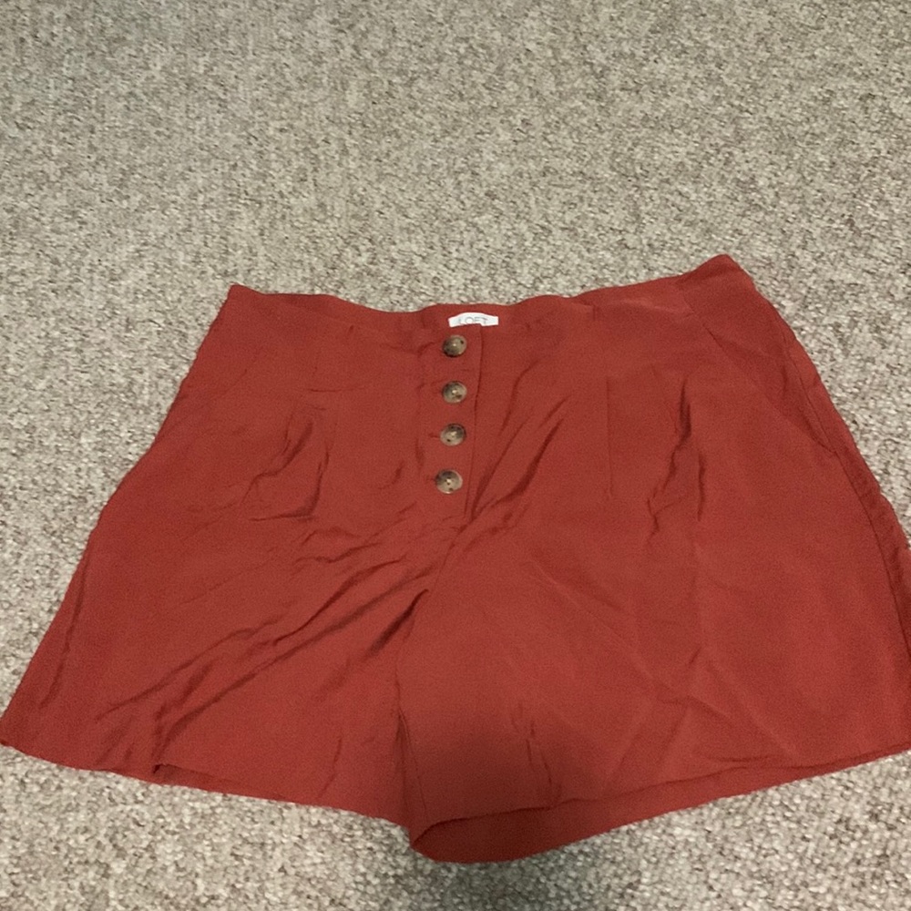 Linen shorts